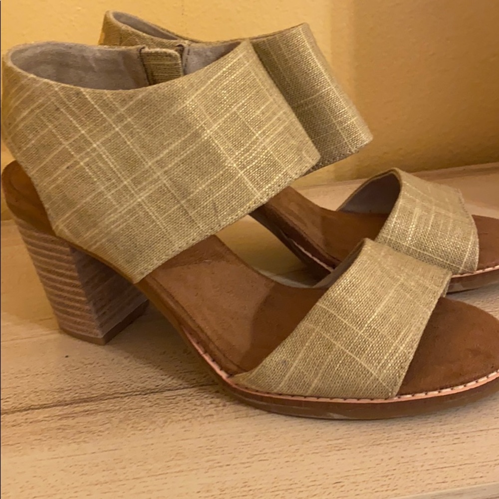 Toms Majorca heels in Champagne